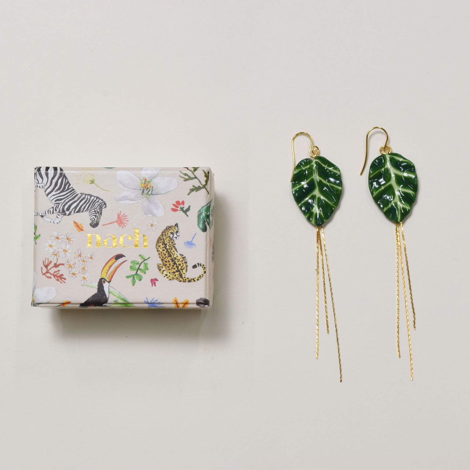 サンゲツ パブロ・ピカソ作の『帽子の女 』 ラグ ラグマット イームズ